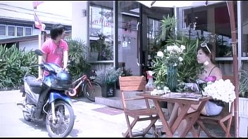 หนังโป๊ไทยปี2011 เรื่อง “Service Love” บริการเสียวด้วยความรัก สาวสวยถ่างขาให้หนุ่มซอยหี เชิญกระแทกเด้ากันจนน้ำแตกได้เลย