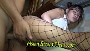 ขอดูหนังโป๊หน่อยครับ xxxx เสียงไทยจากปากหนุ่มฝรั่งขี้เงี่ยน จับเย็ดหีสาวแว่นไทยแท้จากค่าย Asian Street Meat เซียนเย็ดของจริงจนพูดไทยชัดแจ๋ว